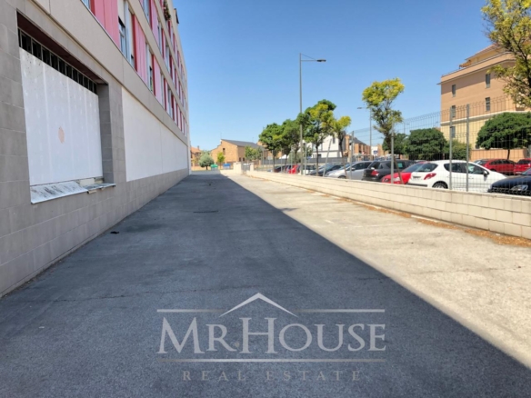 Calle del Planeta Urano, 28983