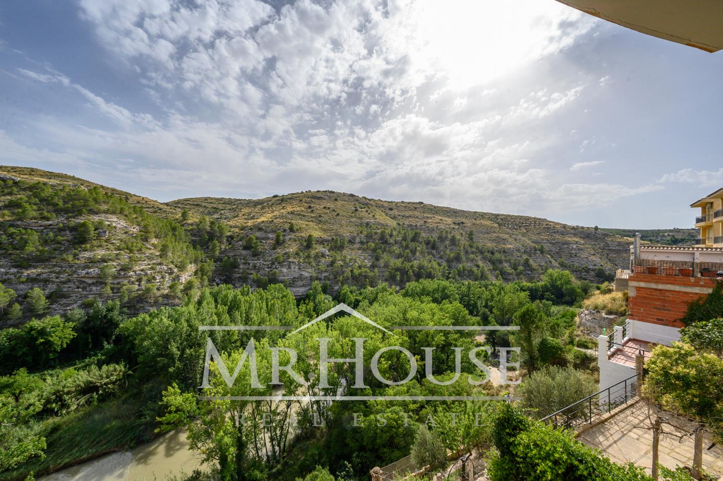 Calle Balcon del Jucar, 02248