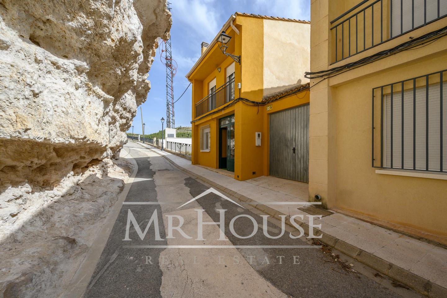 Calle Balcon del Jucar, 02248