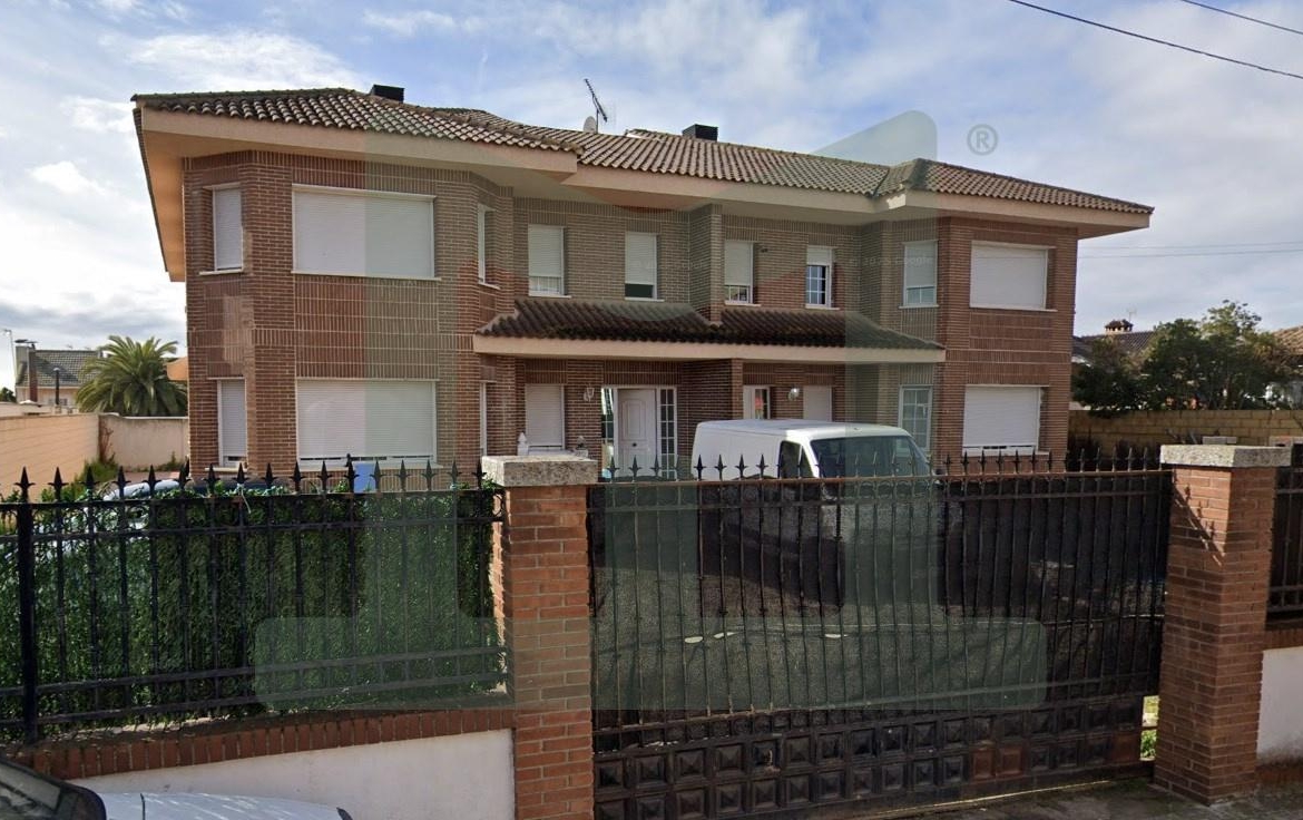 Calle Moreras, 28971