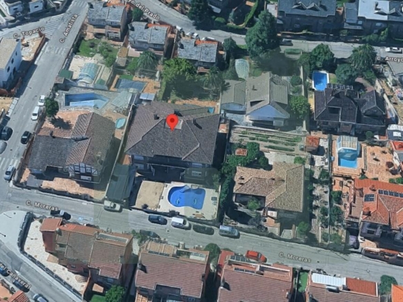Calle Moreras, 28971